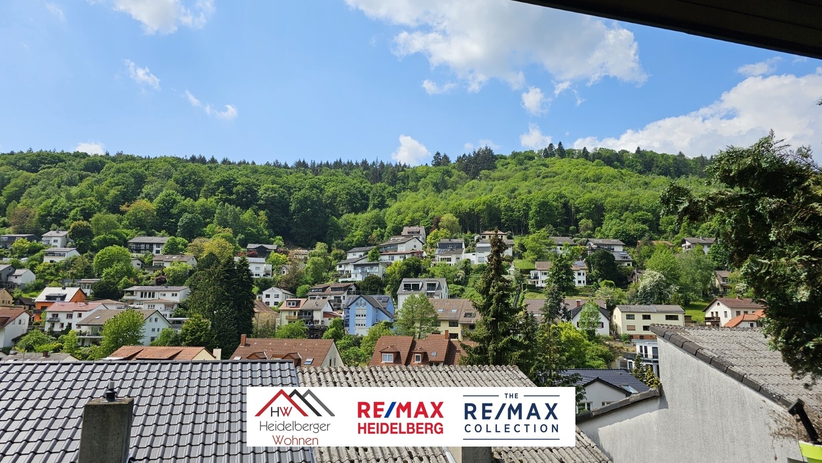 Blick vom Balkon im Wohnzimmer