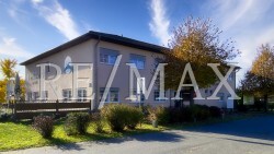 Terrasse Straßenfront zur Oder