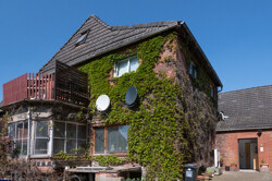 Gebäude 1