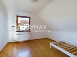 OG Schlafzimmer 1