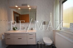 Badezimmer renoviert