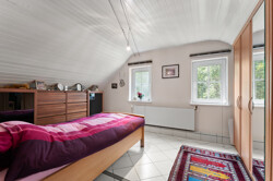 Schlafzimmer DG