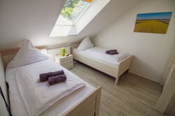 Schlafzimmer 2