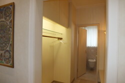 Garderobe und Gäste-WC