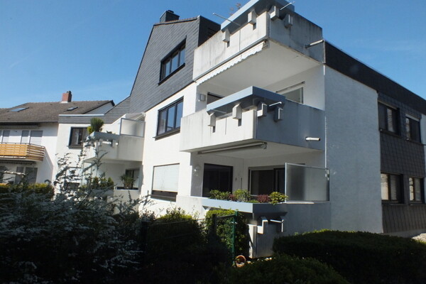 Gepflegtes Mehrfamilienhaus