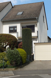 Haus mit Garage