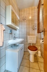 Gäste-WC EG