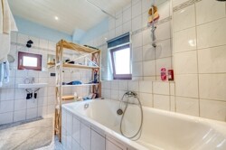 Badezimmer EG