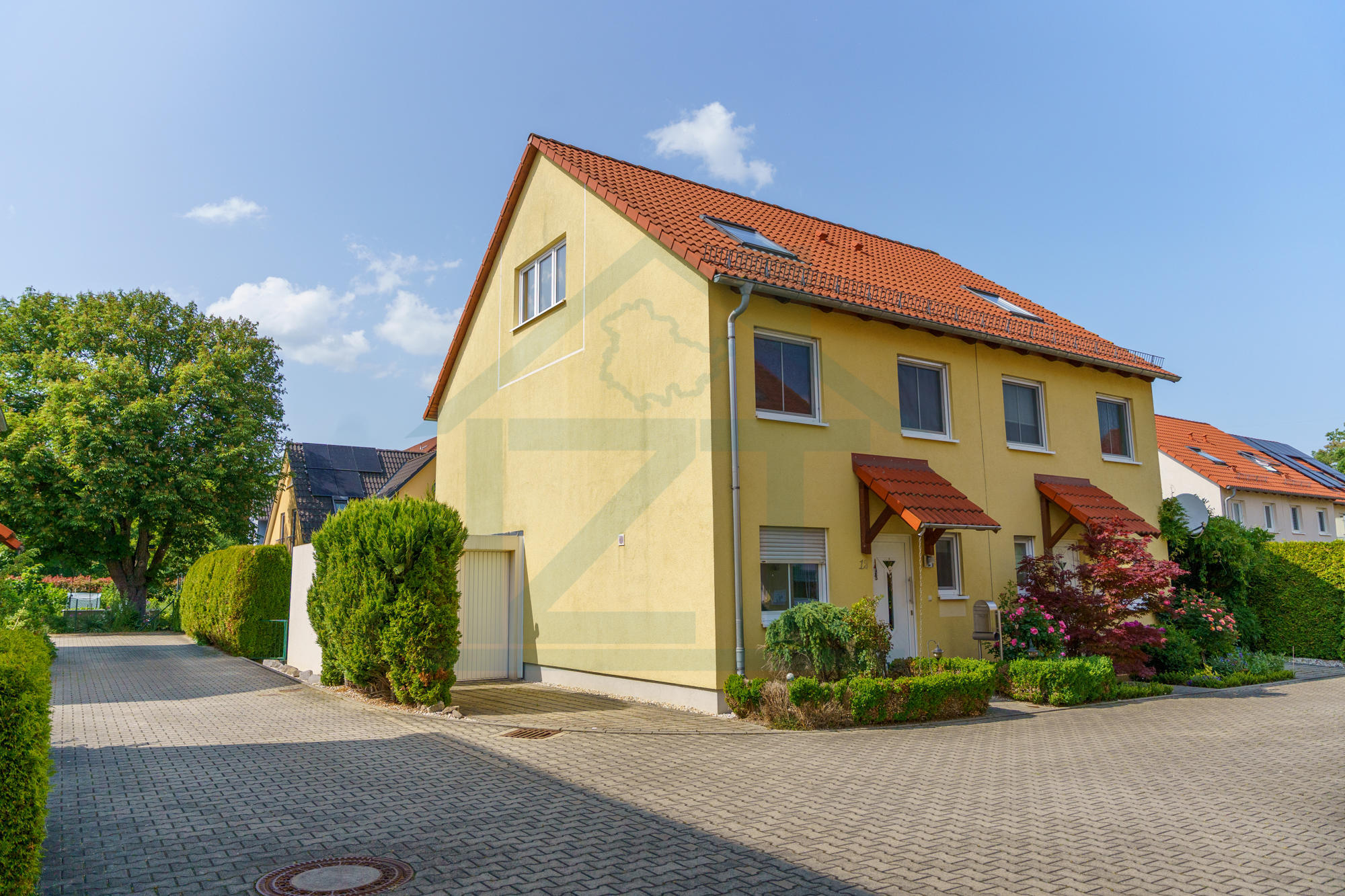 Straßenansicht