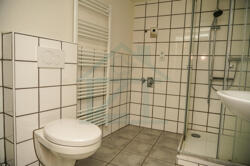 Badezimmer EG