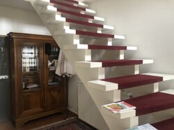 Treppe zur Wohnung