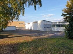 Rückseite mit Waschstraße