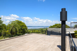 Dachterrasse mit Seeblick 1