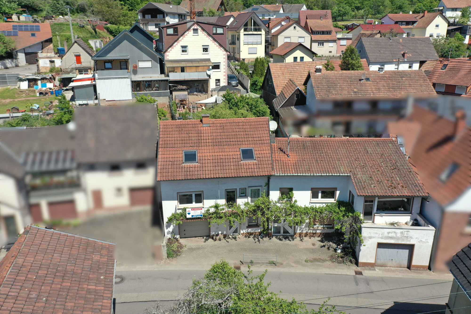 Drohnenaufnahme Straßenansicht