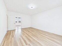 Arbeits-/Kinderzimmer 1.OG