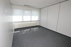 18 m²