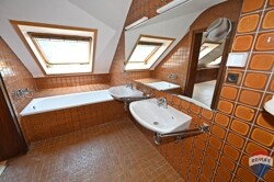 OG Bad Elternschlafzimmer