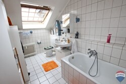 OG 1 Badezimmer