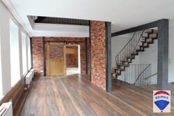 Wohnzimmer / Esszimmer