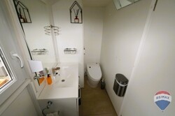 Badezimmer Ansicht 1 