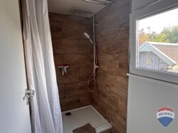 Badezimmer Ansicht 2 