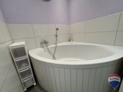 Badezimmer EG