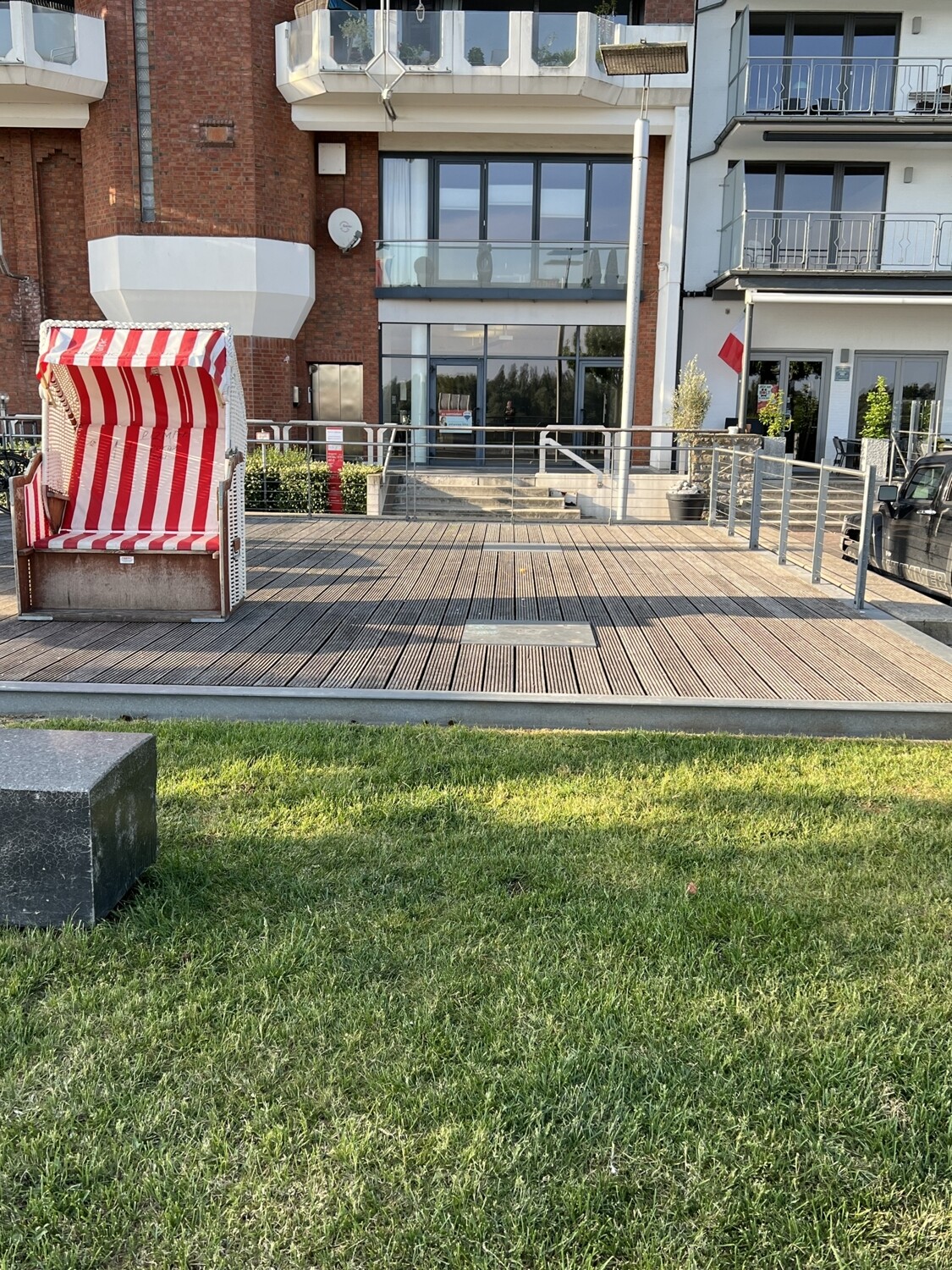 Blick von der Rheinpromenade