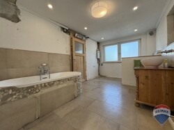Badezimmer EG