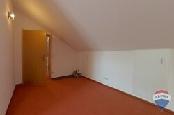 Zimmer 1 OG