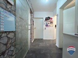 49IMG_8212-0005