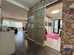 49IMG_8213-0006