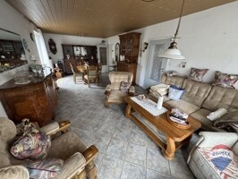 Wohn-, Esszimmer Ansicht 1 