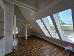 Wohnen Einliegerwohnung DG