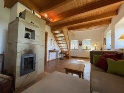 Wohnzimmer und Kamin OG