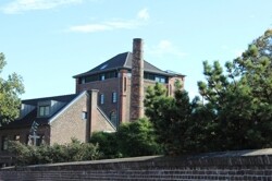 Blick auf die Alte Kornbrennerei in Köln-Widdersdorf