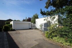 Großzügige Garage