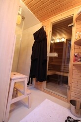 Sauna mit Dusche