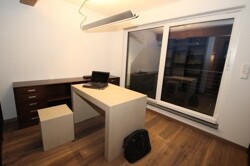 Atelier mit Zugang zum 2. Balkon
