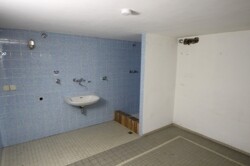 Kellerraum mit Dusche