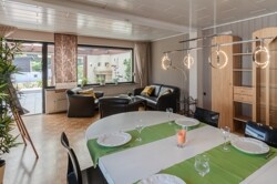 Ess-/Wohnzimmer