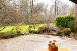 Terrasse mit Süd- / Ostausrichtung