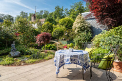 Sonnenverwöhnte Terrasse 