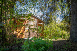 Gartenhaus am Bach