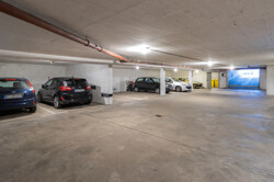 Geräumige Tiefgarage