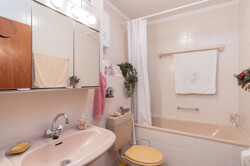 Gepflegtes Badezimmer