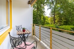 Balkon mit Gartenblick