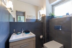 modernes Gäste-WC