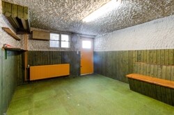 geräumiger Keller