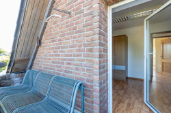 1.OG- Zimmer 1 mit Balkon