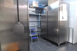 2 Kühlschränke